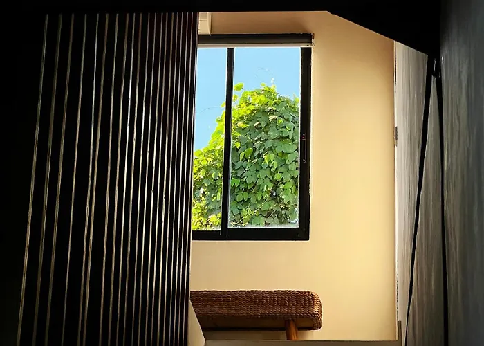 ヴィラ Tropical Loft Steps Away From The Beach! Hidden Gem! チャングー