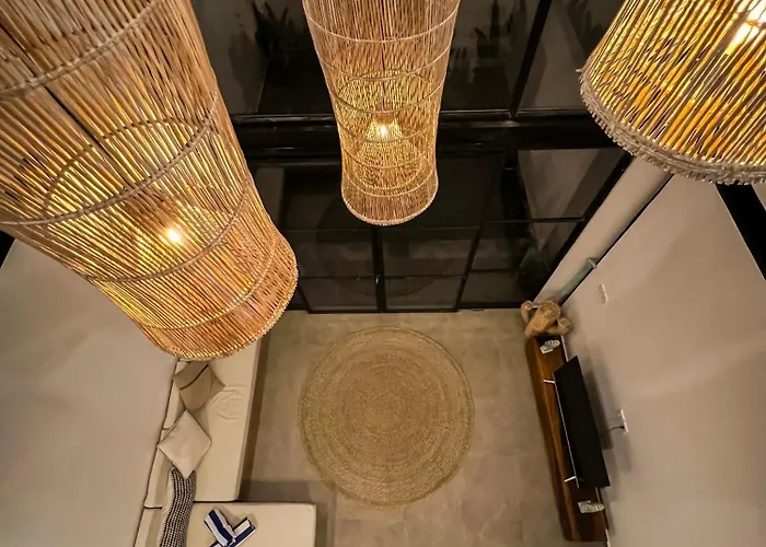 Tropical Loft Steps Away From The Beach! Hidden Gem! *