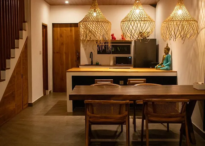 Tropical Loft Steps Away From The Beach! Hidden Gem! ヴィラ