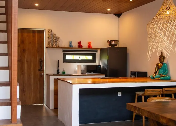 Tropical Loft Steps Away From The Beach! Hidden Gem! ヴィラ