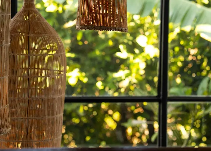 Tropical Loft Steps Away From The Beach! Hidden Gem! ヴィラ *